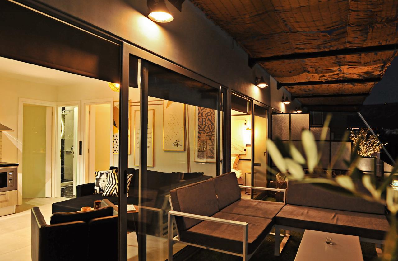The Athenians Modern Apartments Exterior photo