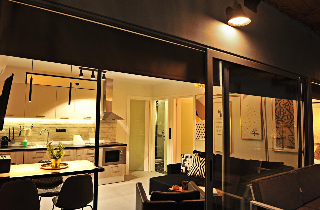 The Athenians Modern Apartments Exterior photo