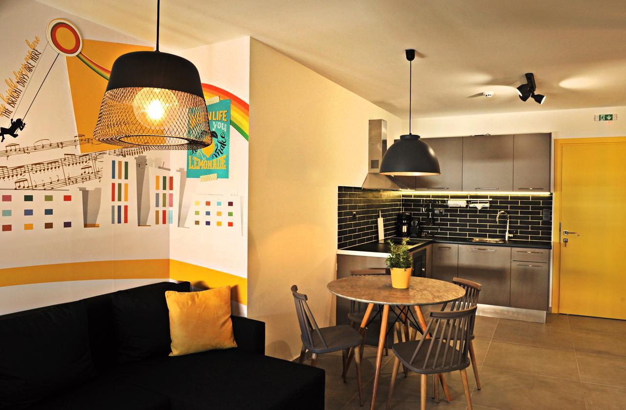 The Athenians Modern Apartments Exterior photo